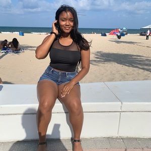 Meet your Posher, Kayla